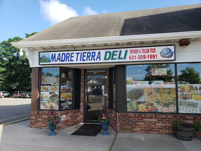 Madre Tierra Deli Picture 5