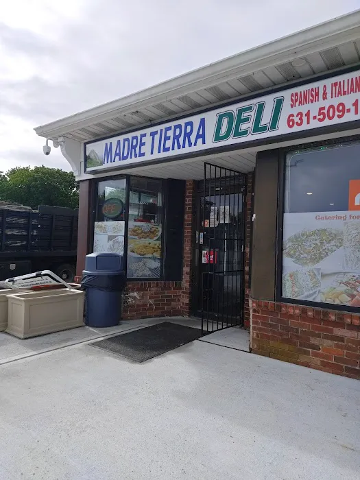 Madre Tierra Deli Picture 3
