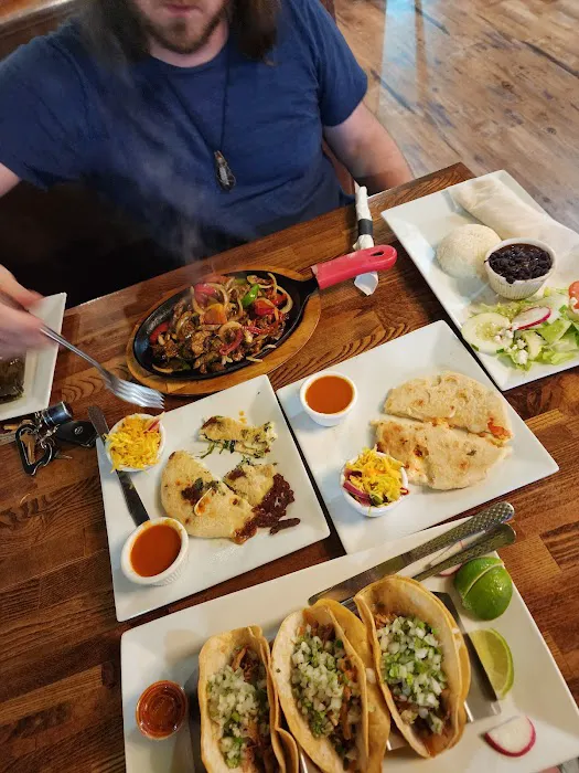 Mi pueblo Restaurant 2 Picture 5
