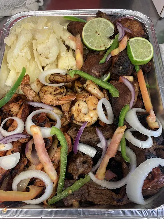 Las Palmas Deli Picture 9