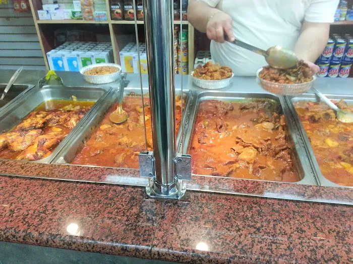 Las Palmas Deli Picture 7
