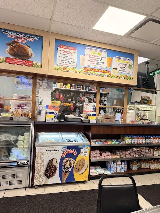 Las Palmas Deli Picture 8