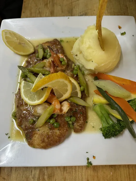 Caridad & Louie's Restaurant Picture 9