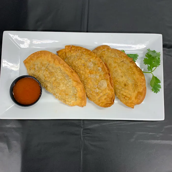 Los Latinos Deli & Grill Picture 6