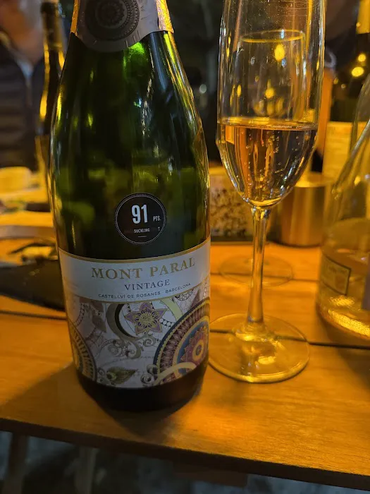 Addictive Wine and Tapas Picture 4