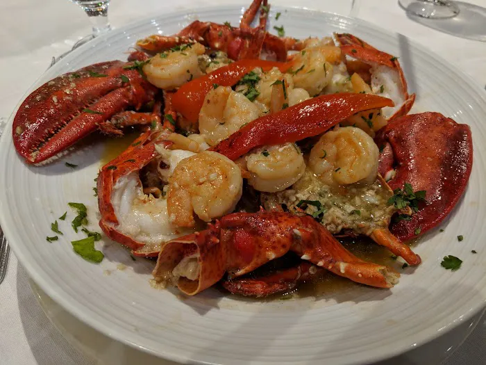 Sayola Restaurant Picture 3