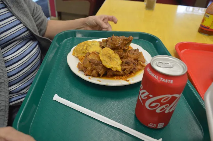 Latino's Kitchen Picture 5