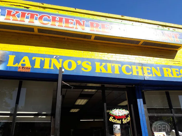 Latino's Kitchen Picture 9
