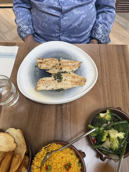 OLIVO MEDITERRANEAN FARE Picture 9