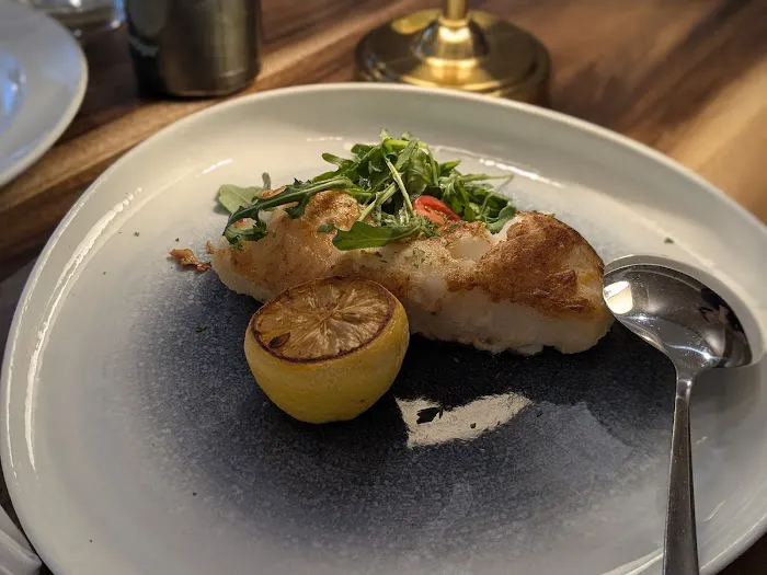 OLIVO MEDITERRANEAN FARE Picture 4