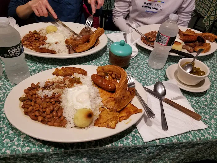El Portal Restaurante in Morristown Picture 3