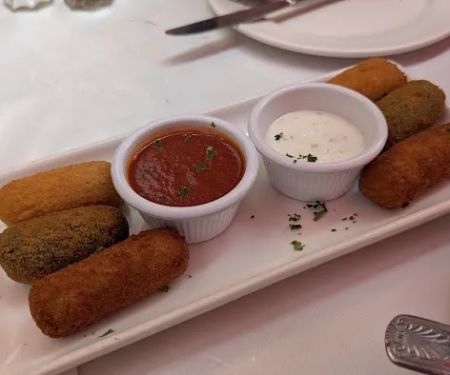 Lola's Tapas Bar