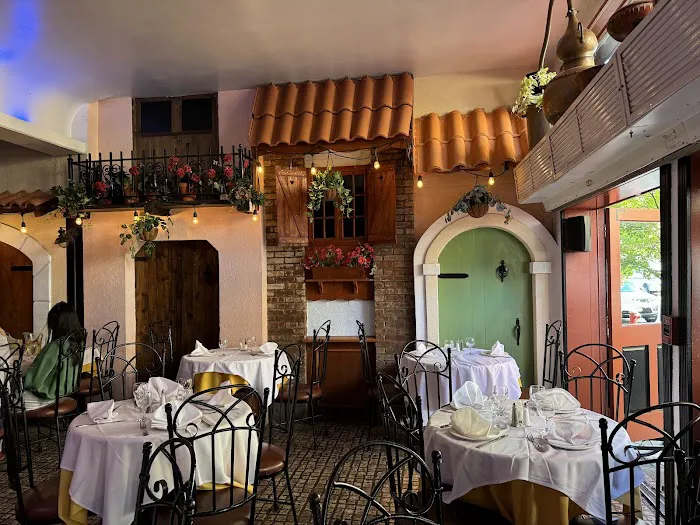 Lola's Tapas Bar Picture 5