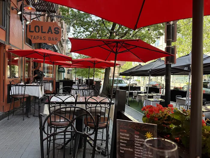 Lola's Tapas Bar Picture 7