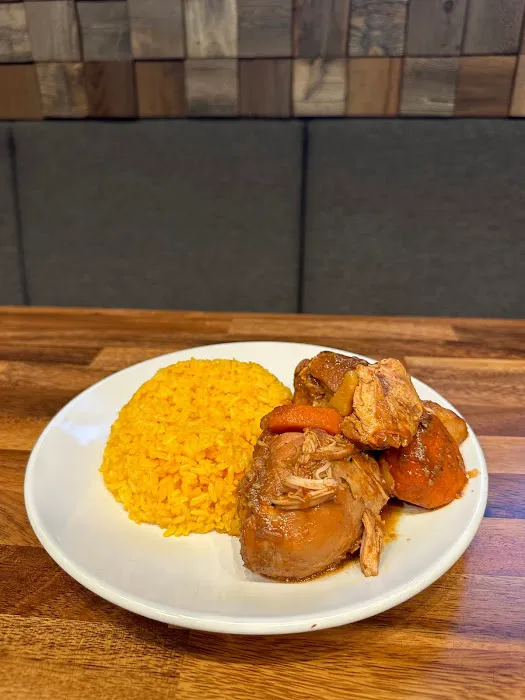 El Pollo Restaurant & Bar Picture 2