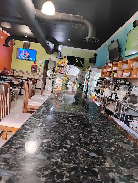Comedor Latino Picture 6