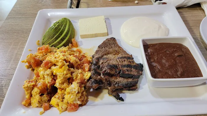 Comedor Latino Picture 3