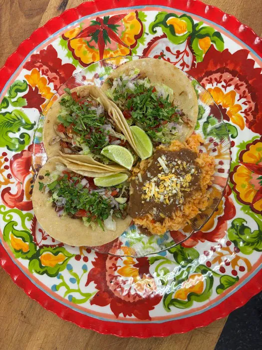 Los Paisas Restaurant Picture 8