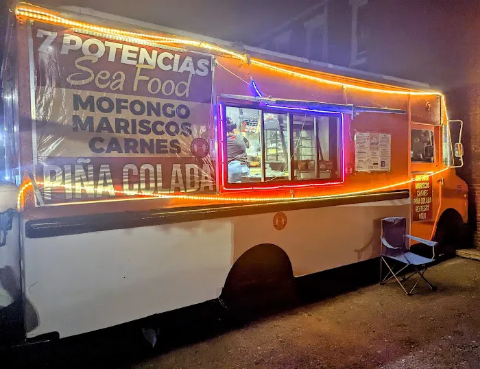 7 Potencias Sea Food Truck Picture 2