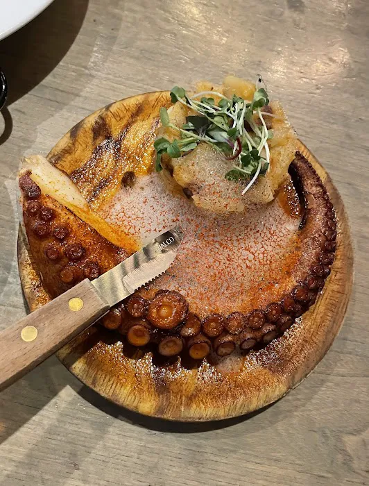 Bota Tapas & Paella Bar Picture 8