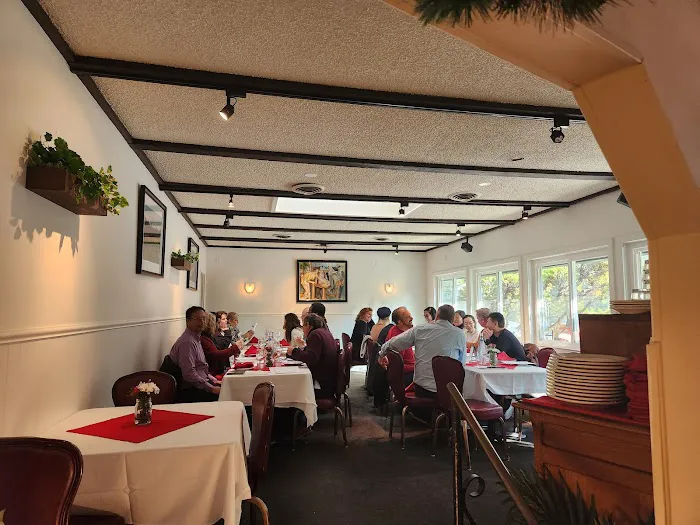 Le Chalet Basque Restaurant Picture 4