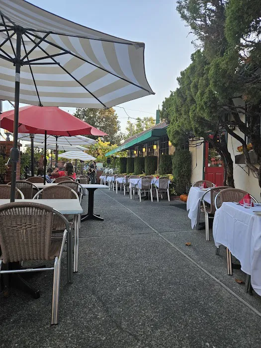Le Chalet Basque Restaurant Picture 1