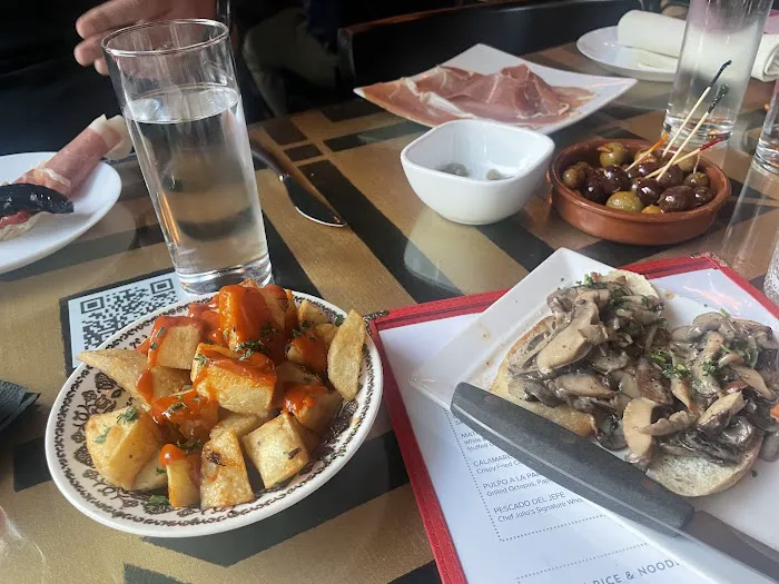 Estragon Tapas Picture 8