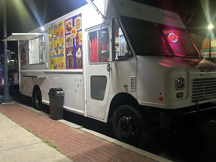 El Cacique Food Truck Picture 7
