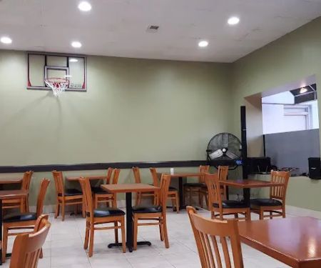 Ricky's Pub & Grill