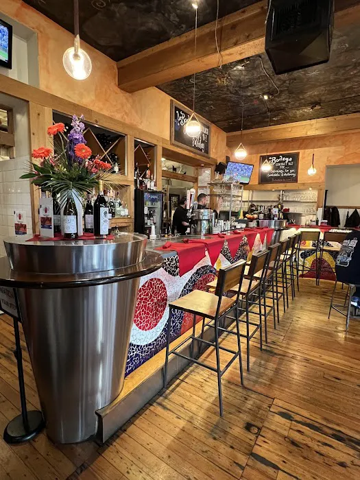 La Bodega Picture 5