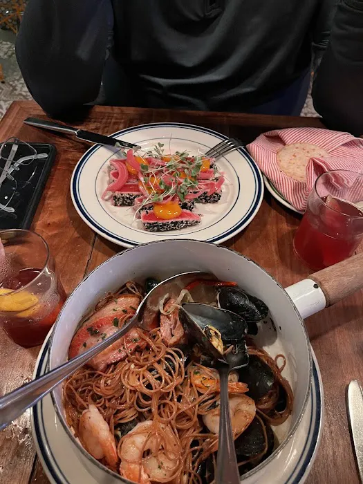 mfk. Restaurant Picture 2