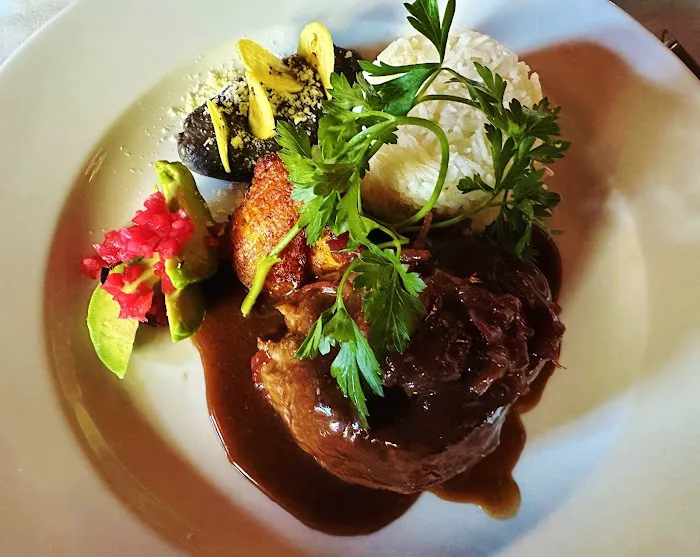 Chucherias Fine Dining Picture 3