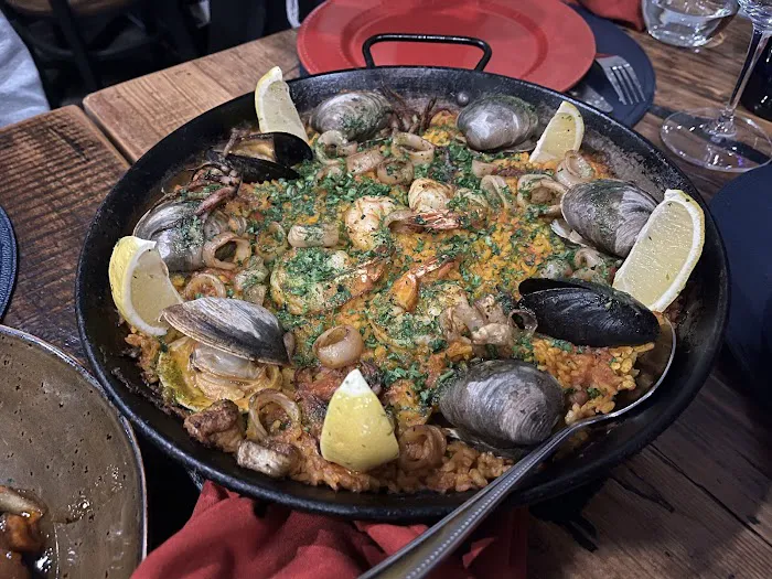 TRES Cazuelas Artisanal Latin Cuisine Picture 7