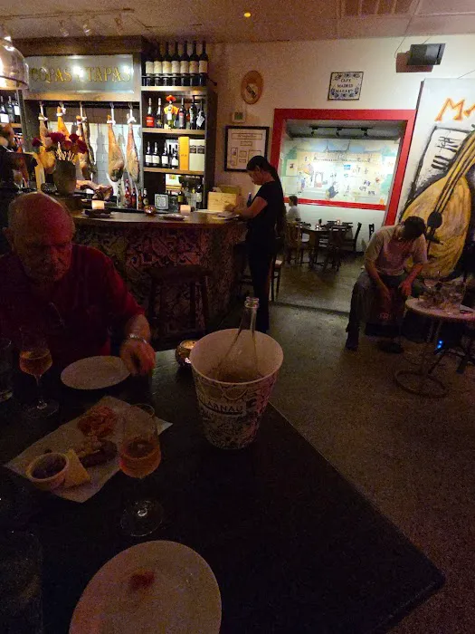 Cafe Madrid Picture 1