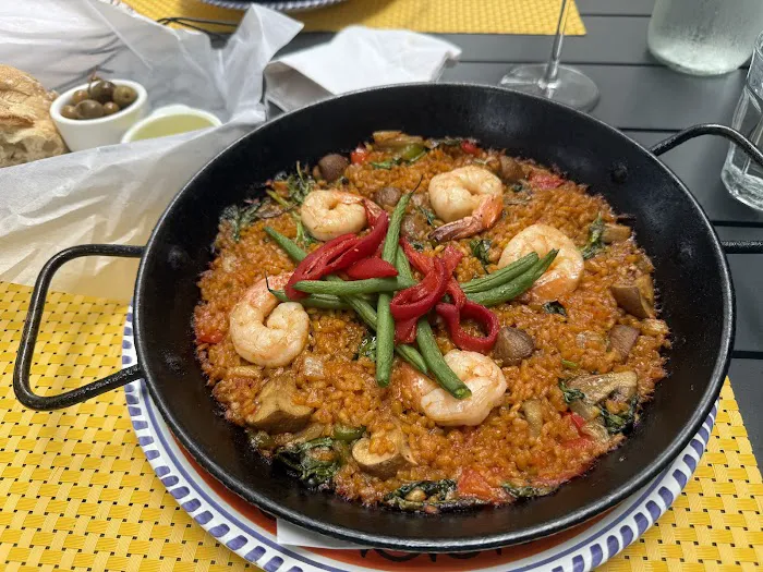 La Tienda Tapas Bar Picture 6