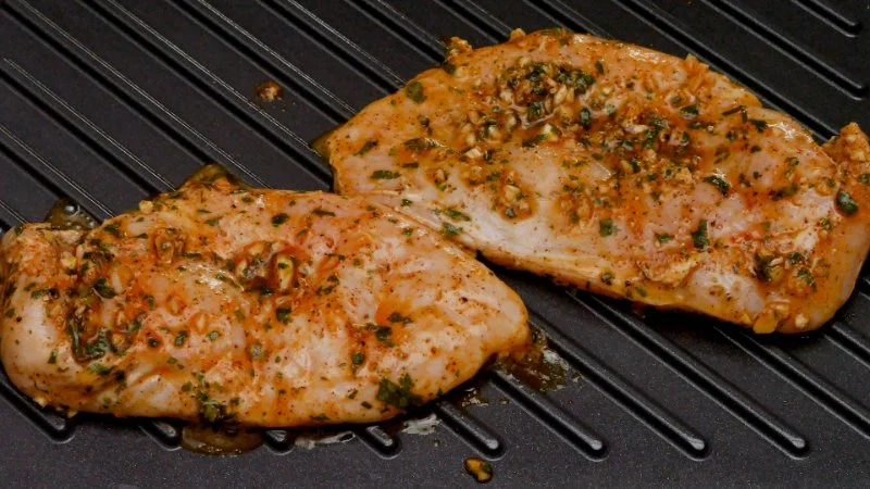 How to Make Spanish Chistorra a la Plancha: Grilled Chistorra