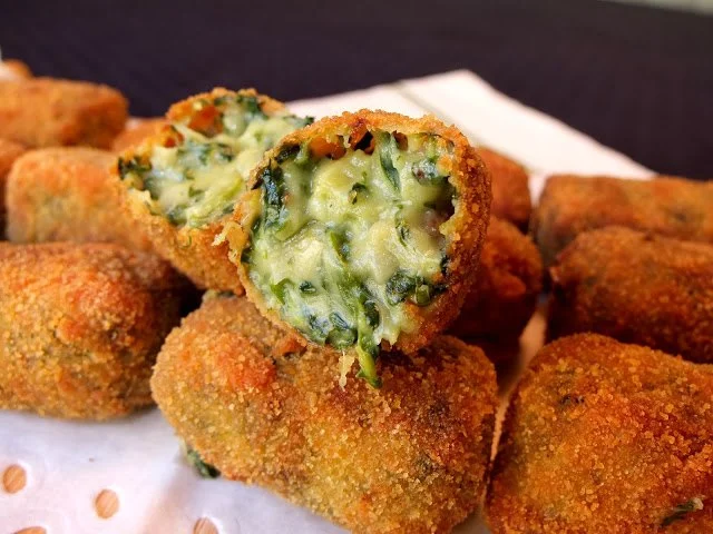 How to Make Spanish Croquetas de Espinacas y Queso: Spinach and Cheese Croquettes Recipe