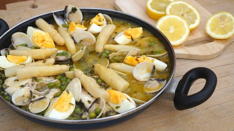 How to Make Spanish Merluza a la Vasca con Gambas: A Basque-Style Hake with Shrimp Recipe