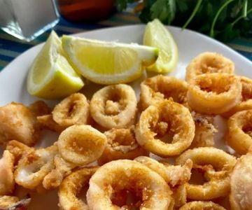 How to Make Spanish Calamares a la Andaluza con Limón: Andalusian Squid with Lemon Recipe