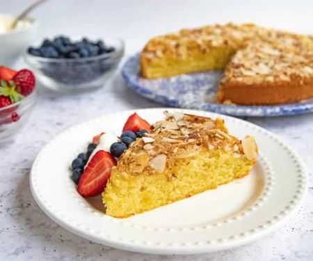 How to Make Spanish Tarta de Almendra, Limón y Nuez: Almond, Lemon, and Nut Cake