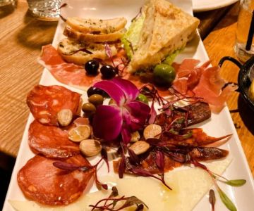 The Best Spanish Restaurants in Sacramento for Tapas and Mediterranean Flavors
