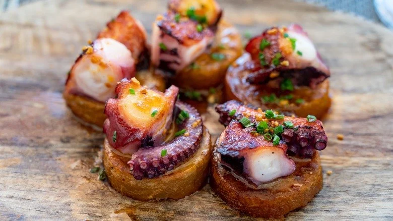 Discovering the Most Popular Spanish Tapas Dishes to Cook at Home