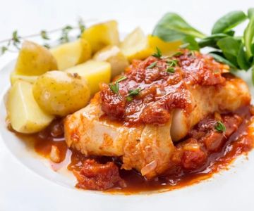 How to Make Spanish Bacalao a la Vizcaína: Cod in Red Pepper Sauce