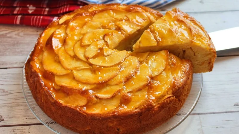 How to Make Spanish Tarta de Manzana: Apple Cake