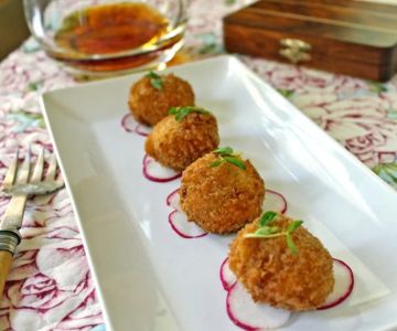 How to Make Spanish Croquetas de Jamón y Espinacas: Ham and Spinach Croquettes