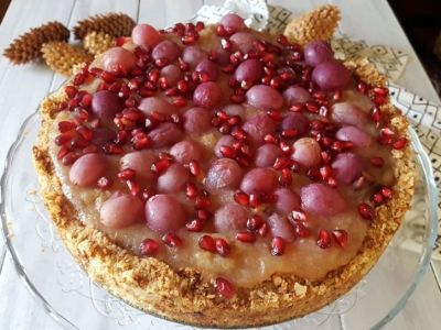 How to Make Spanish Tarta de Uvas: Grape Cake