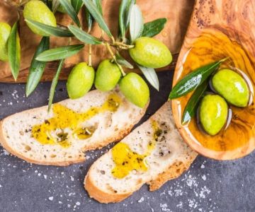 The Ultimate Guide to Spanish Olive Oil and How to Use It