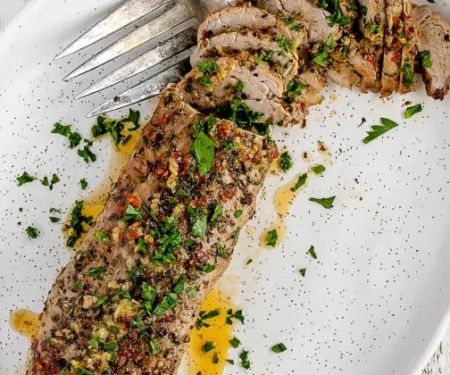 Traditional Spanish Pork Tenderloin with Garlic Sauce: A Delicious Spanish Recipe