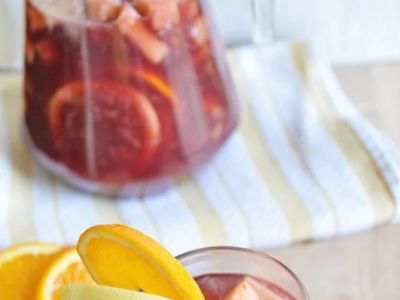 Easy Spanish Sangria with Sparkling Water Recipe Guide