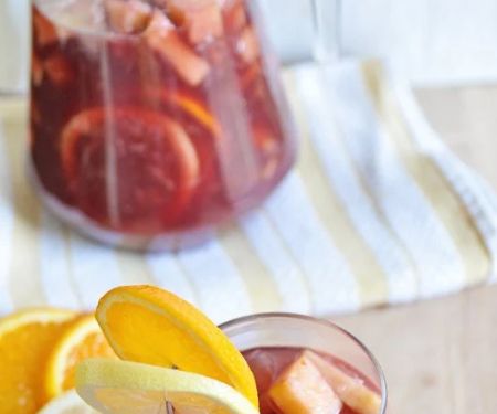 Easy Spanish Sangria with Sparkling Water Recipe Guide